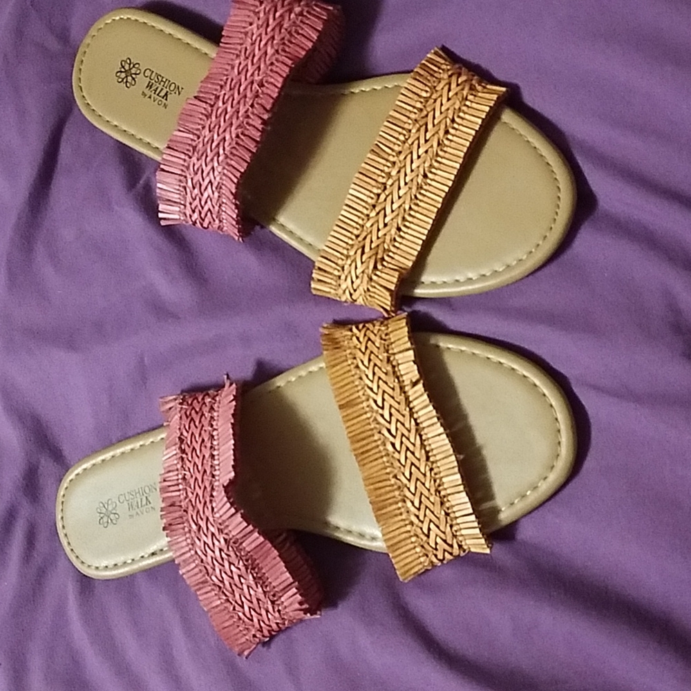 Cushion Walk Sandals